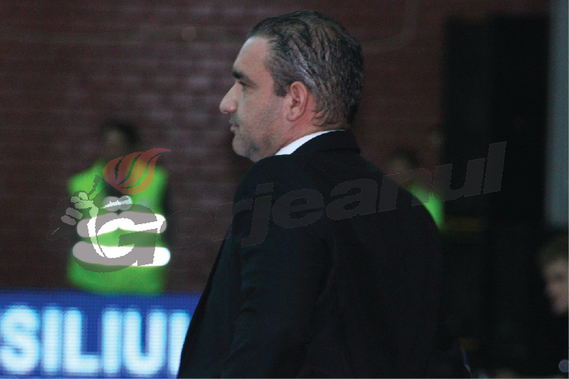 Continuă Constantinides?