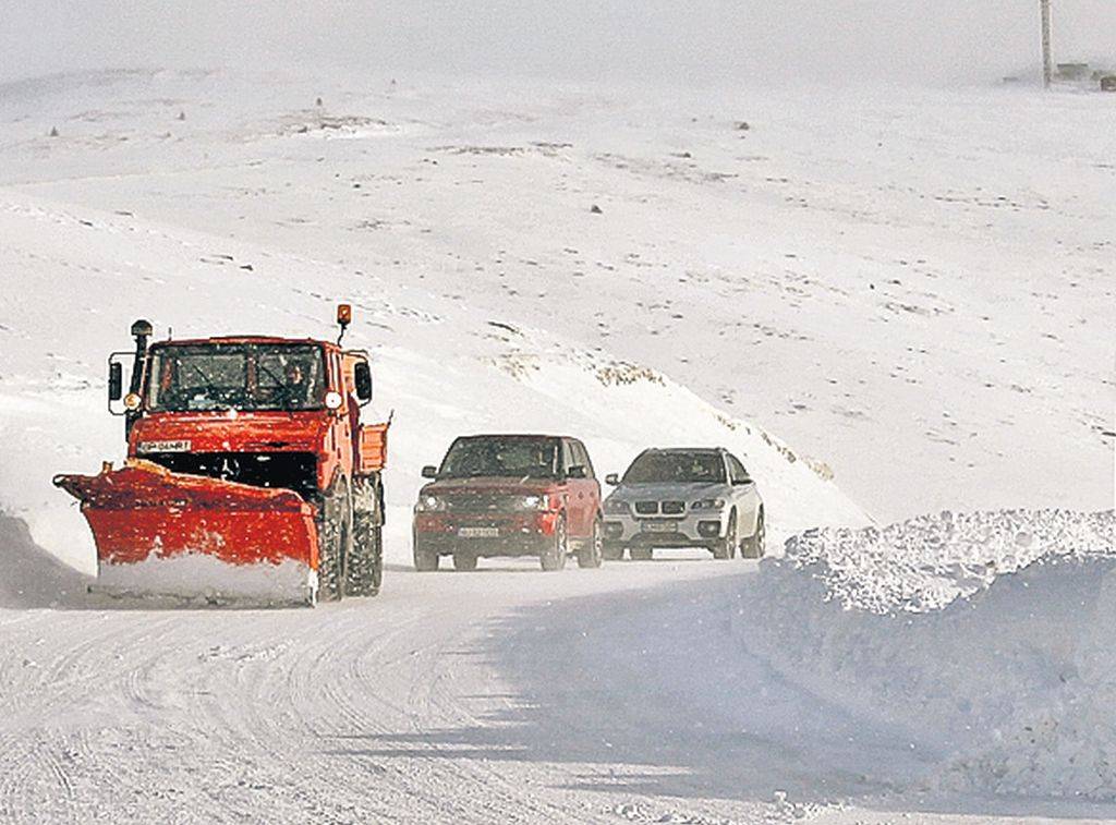 Zece tone de material antiderapant, răspândite pe DN 67C