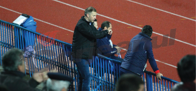 Edi, în tribună la jocul cu Petrolul