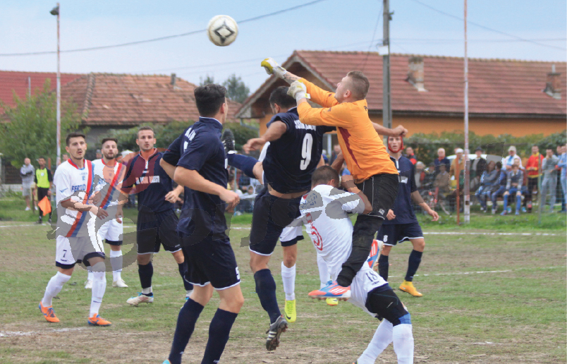 Internațional Bălești, lider solitar