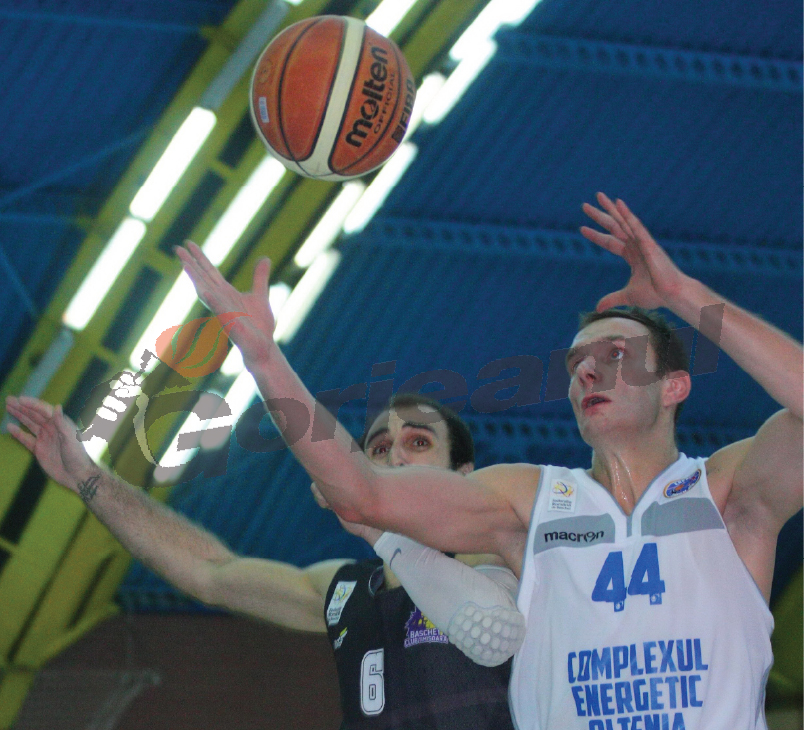 Primul succes afară