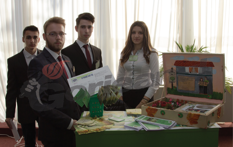 Elevii s-au întrecut în firme de exerciţiu la Târgu-Jiu