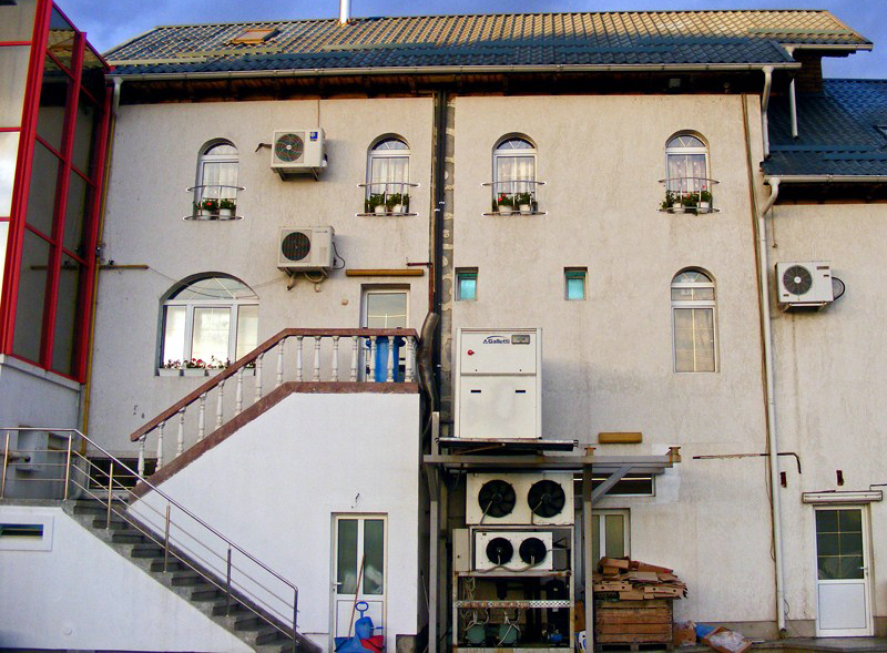 Gura târgului / Petrecere liberală cu pesedişti la Restaurantul Ghiocela din Motru