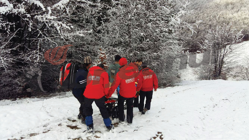 În 15 ore / Două persoane recuperate din munţi de către salvamontiştii gorjeni