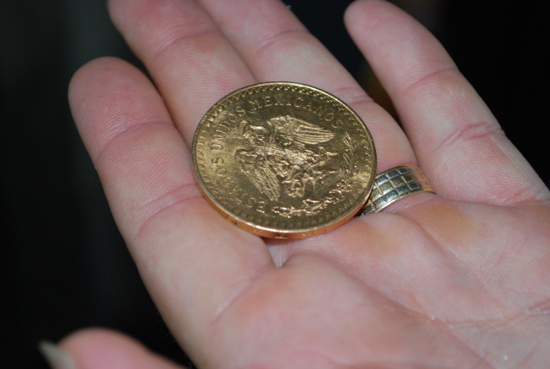 Monede de aur ridicate de la evazionişti