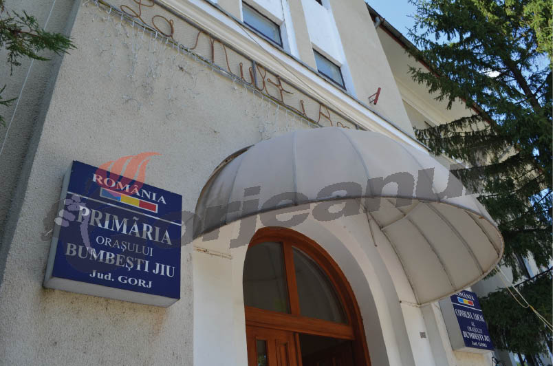 Noi angajări la Primăria Sadu