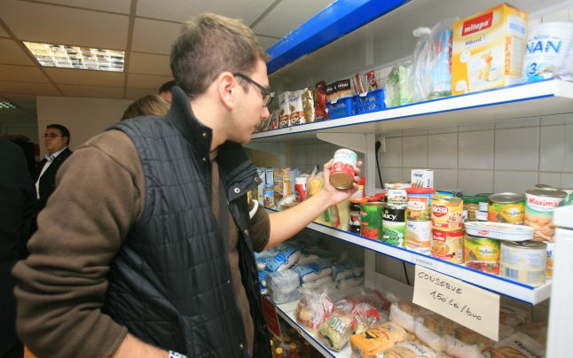 Amenzi şi avertismente pentru mai multe magazine alimentare