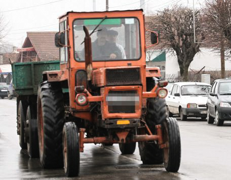 Dosar penal pentru conducerea unui autovehicul neînmatriculat