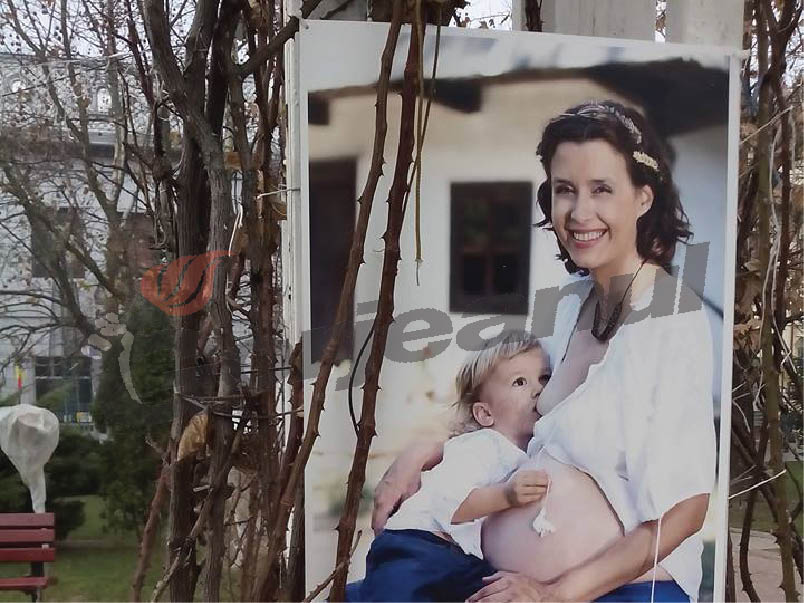 Expoziţia “Alăptarea e iubire”, pe “Aleea Trandafirilor” din Târgu-Jiu