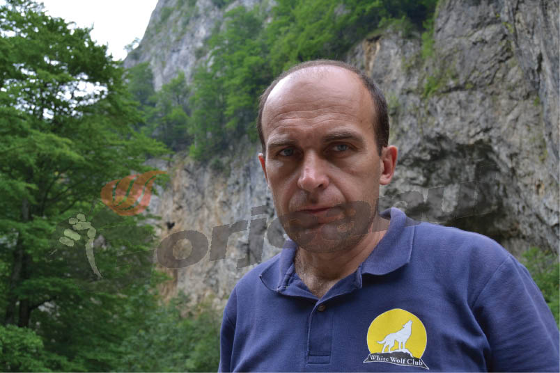 Dan Chiriac: „Am hotărât adaptarea programului Clubului Montan White Wolf la un sistem educaţional complex”