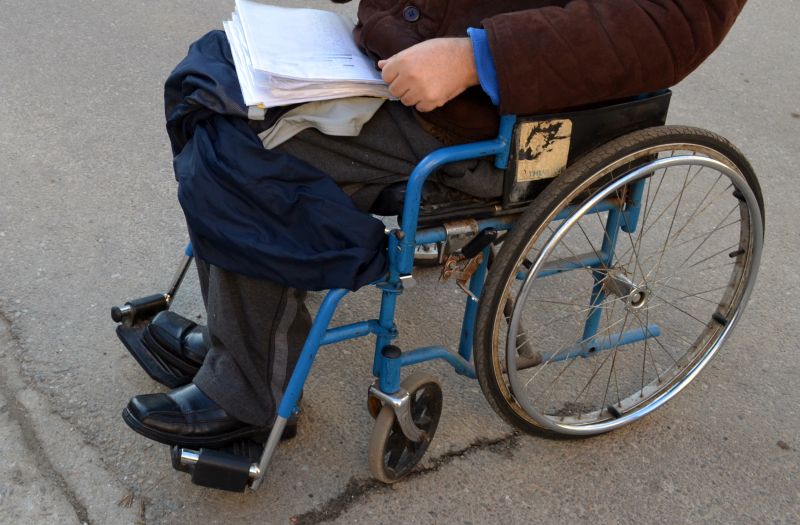 Înainte de Crăciun, Indemnizaţiile persoanelor cu handicap au fost achitate