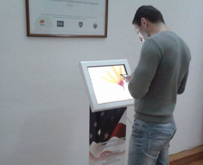 Info chiosk la Muzeul Judeţean Gorj