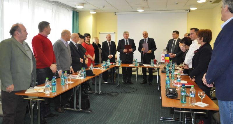 Protocol de cooperare şi înfrăţire între Sanitas România şi Federaţia Sindicală Sănătatea din Moldova
