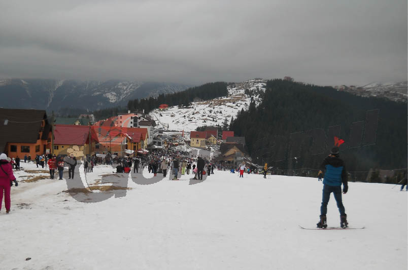 Autocarele nu pot aduce turiști la Rânca