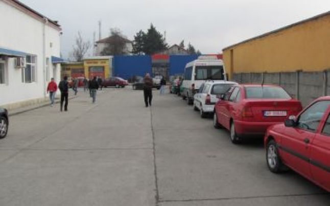 Maşină furată din Olanda, confiscată de poliţişti