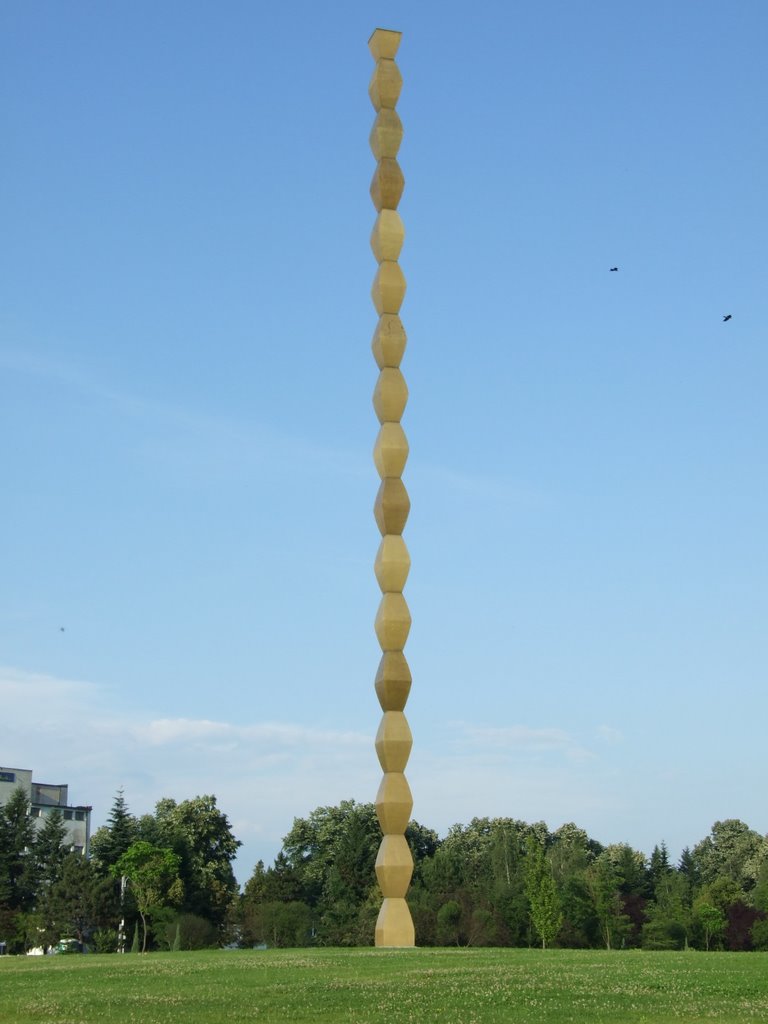 MIRCEA ELIADE: «Coloana nesfârșită» și reveriile transcendenței