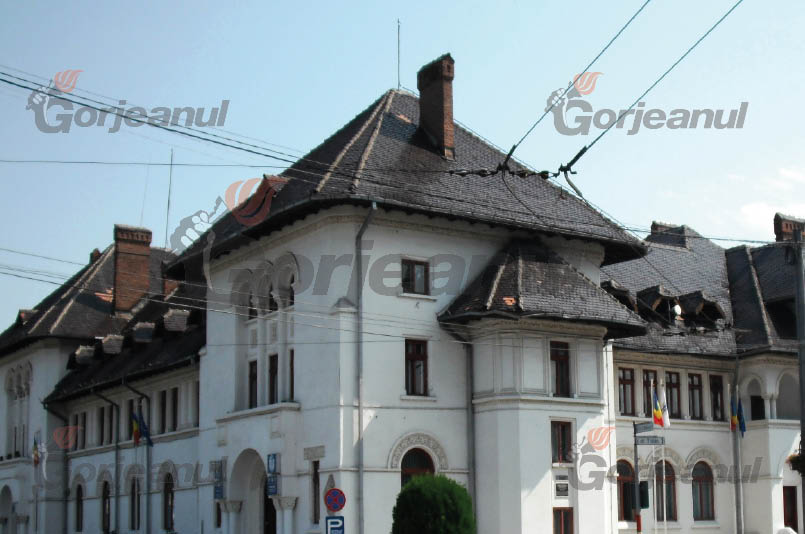 11.000 de petiţii, la Primăria Târgu-Jiu / Municipalitatea vrea să implementeze o aplicaţie smart pentru târgujieni