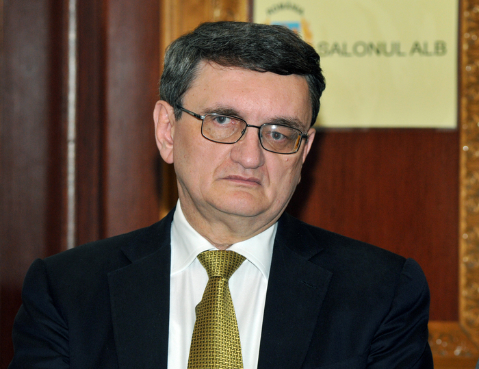 Socialiștii gorjeni au reclamat la Ciorbea pensiile speciale