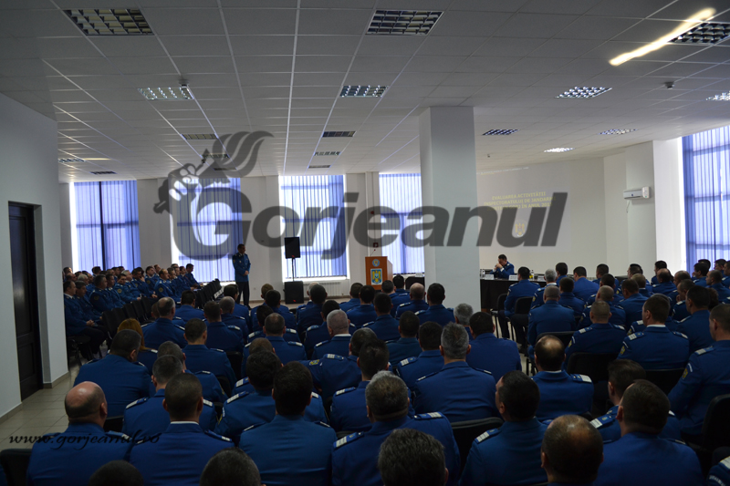 Jandarmeria Gorj a tras linie