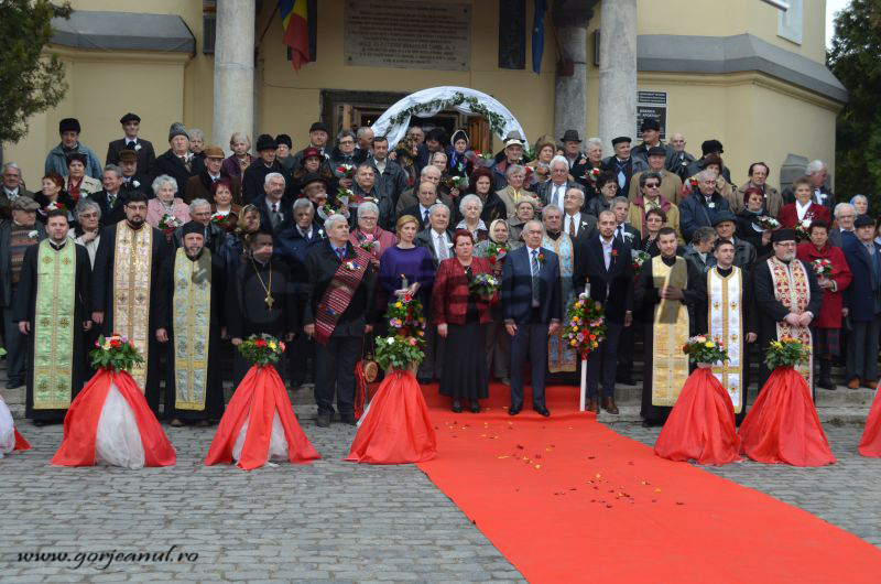 28 de cupluri din Târgu-Jiu, înscrise la “Nunta de Aur”