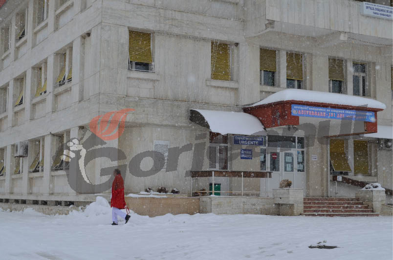 Zece posturi vacante la Spitalul Târgu-Cărbuneşti