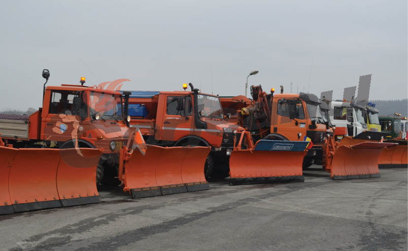 16 utilaje, în acţiune pentru deszăpezirea municipiului Târgu-Jiu