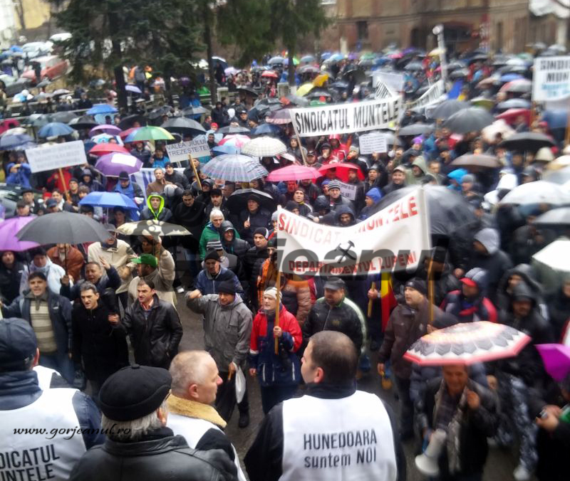 Miting al minerilor la Petroșani