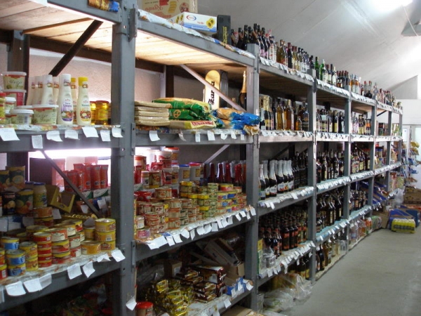 Amenzi pentru animale neidentificate sanitar-veterinar şi alimente depozitate incorect