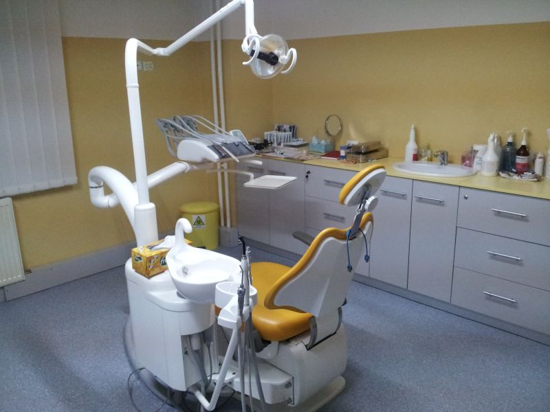 Dentistul ideal: un profesionist cu atitudine pozitivă