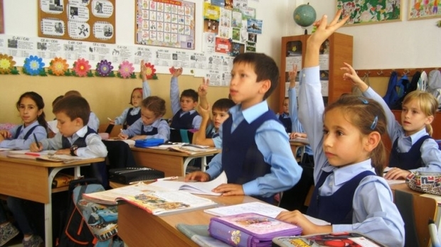 Dezbatere pentru noul plan-cadru pentru gimnaziu, la București