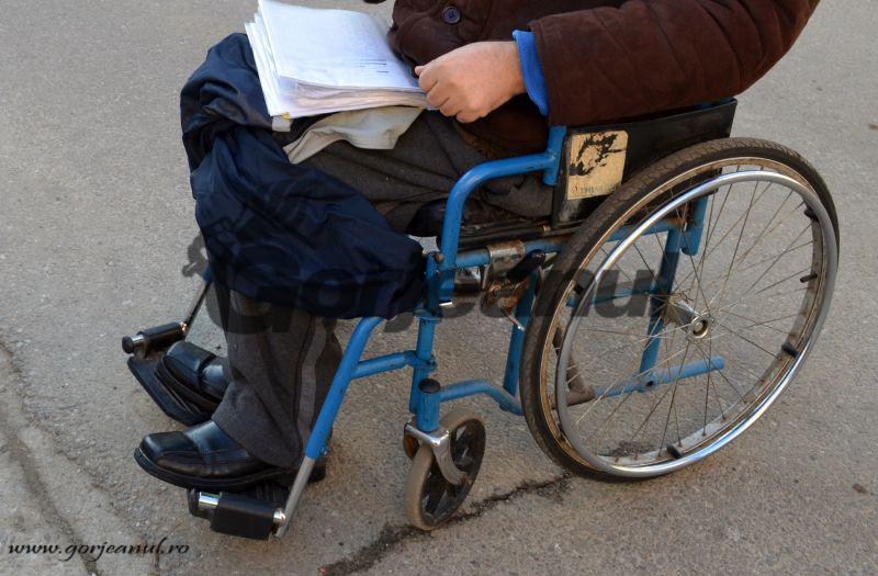 Bani pentru asistenţii şi însoţitorii persoanelor cu handicap