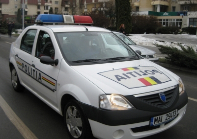 Vânzătoare, acuzate de furt și delapidare