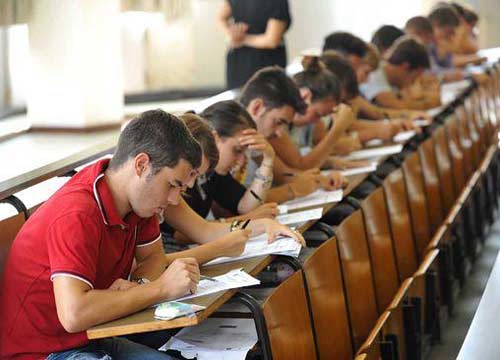Granturi guvernamentale pentru studenți
