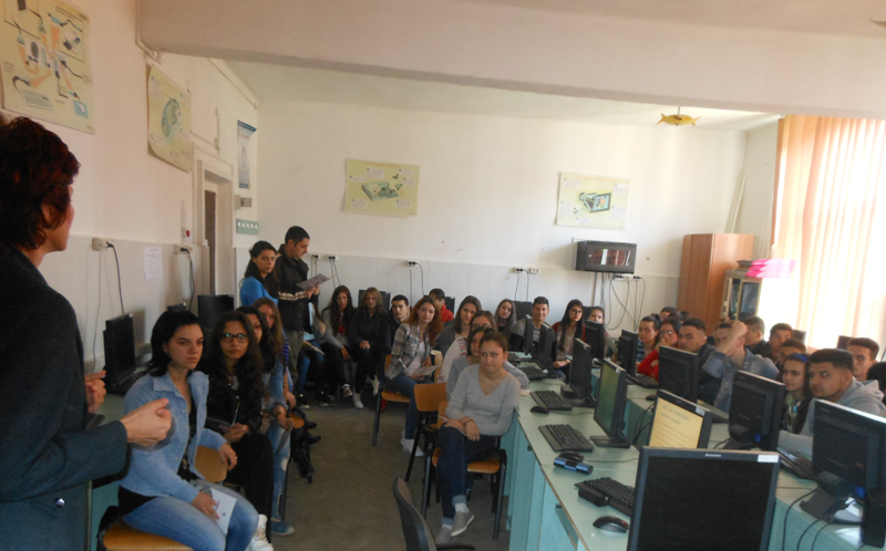 Elevi din Gorj, în discuții la BNR despre bani și bănci