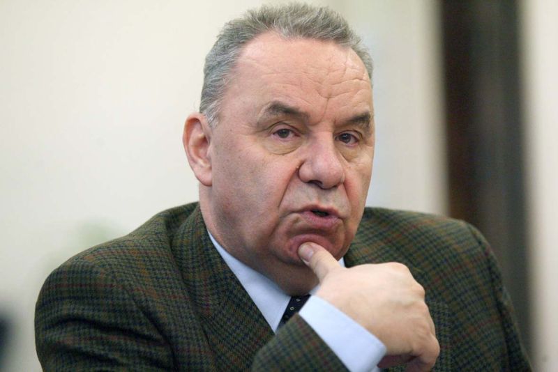 Educaţia…şi Lecţia de viaţă – Domnul Profesor univ. dr. Andrei MARGA, remarcabilă personalitate a vieţii sociale şi politice din România: “Brâncuși este intelectualul singular în cultura română, pentru că a pus problema unei regândiri a ierarhiei formelor spiritului”