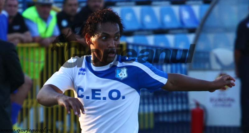 Eric și Pandurii, alături de un tânăr din Vrancea