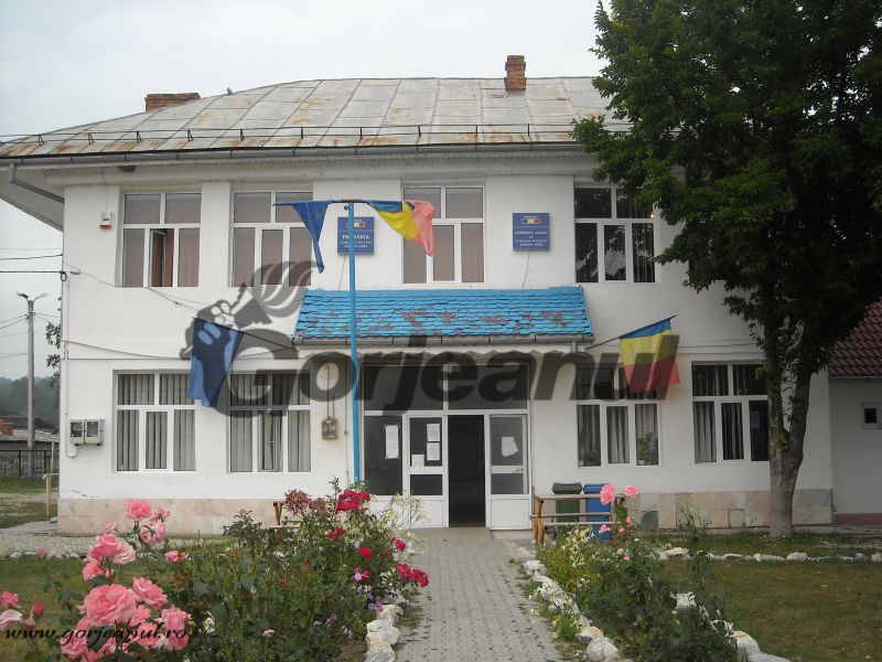 Ajutoare sociale neplătite la Bâlteni