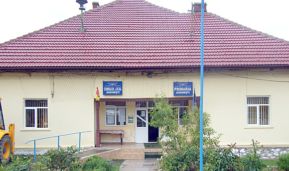 Personal nou la Primăria Godineşti