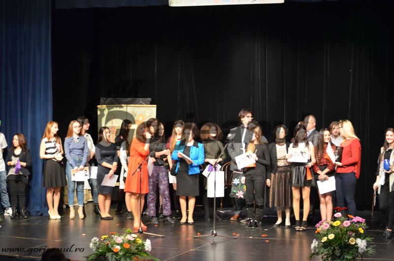 Patru elevi din Gorj, în finala Festivalului ”Chants, sons sur scene”