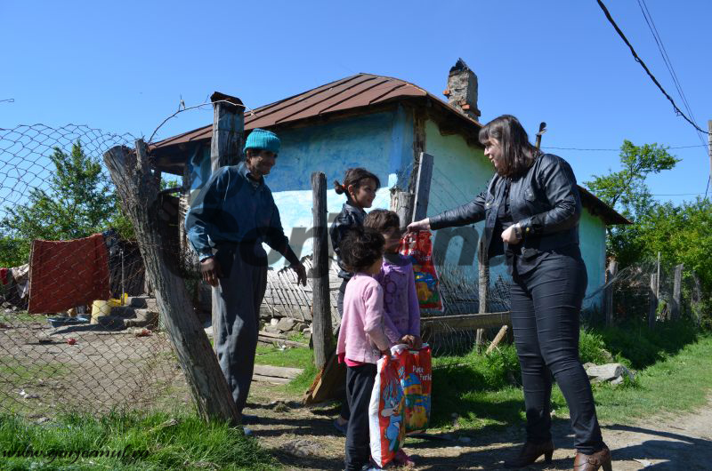 Iepurașul ,,Gorjeanul” a ajuns și la cei mai săraci copii din Glogova