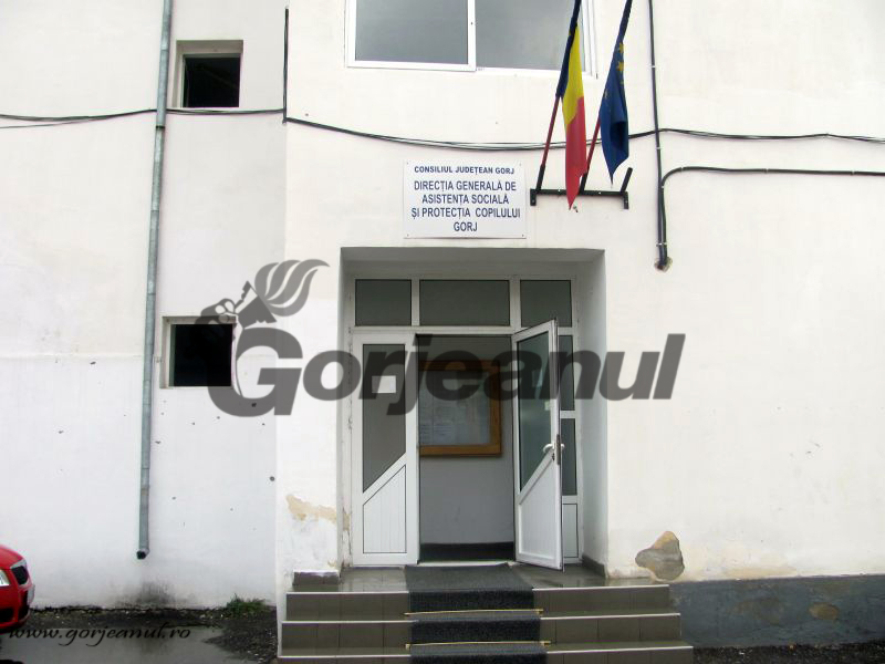 Promovările sfidează legea la DGASPC Gorj: Infirmiere, transformate în asistente medicale, spălătoreasa şi maseurul în educator, iar muncitorul necalificat în referent