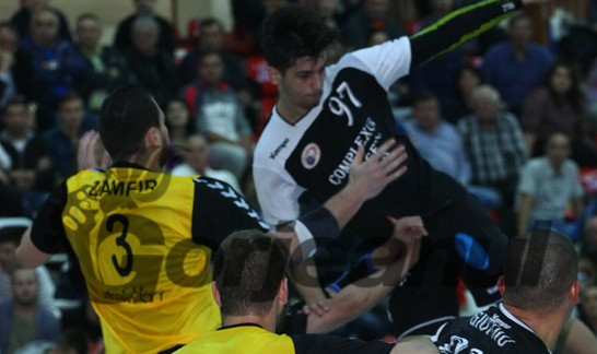 Mulțumiți cu puțin