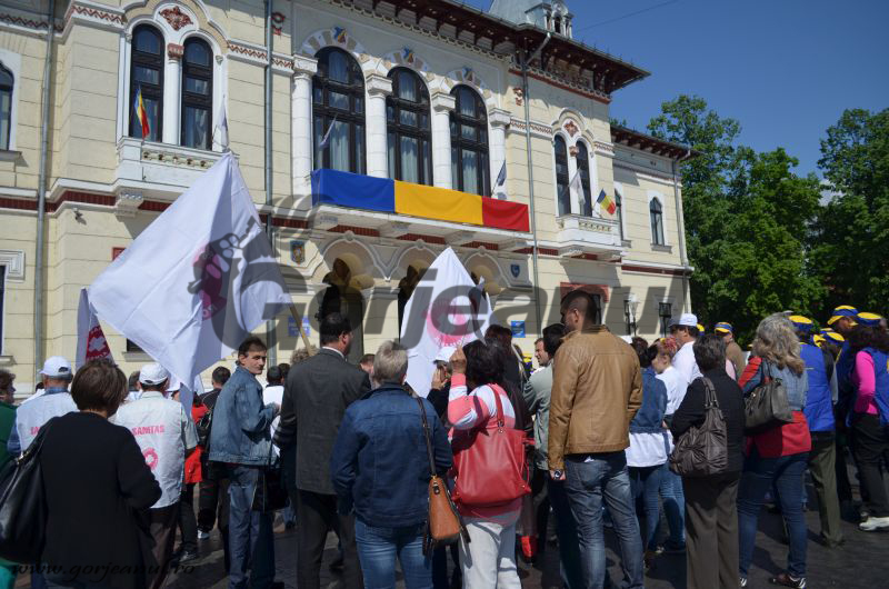Sindicaliștii de la „Sănătatea” protestează alături de membrii SANITAS