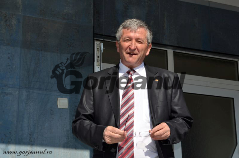 Voica mai așteaptă după sentință