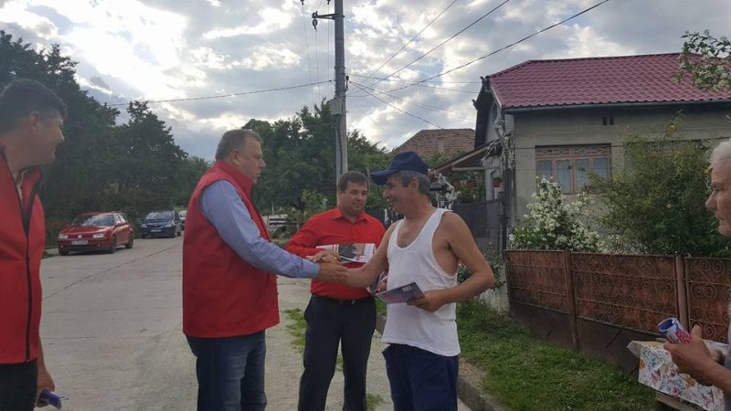 Primarul de Bustuchin, în campanie la Roșia de Amaradia