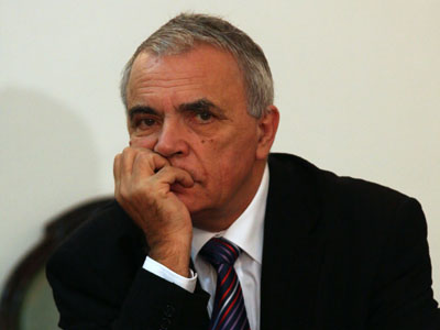 Domnul academician, prof. univ. dr. Nicolae MANOLESCU, Președintele Uniunii Scriitorilor din România: “Să știi să asculți înainte de a vorbi și să nu-ți închipui că știi totul în toate domeniile”