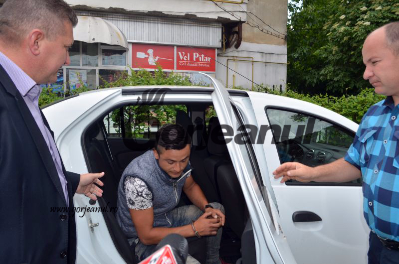 A parcurs aproape 200 de kilometri cu o mașină furată