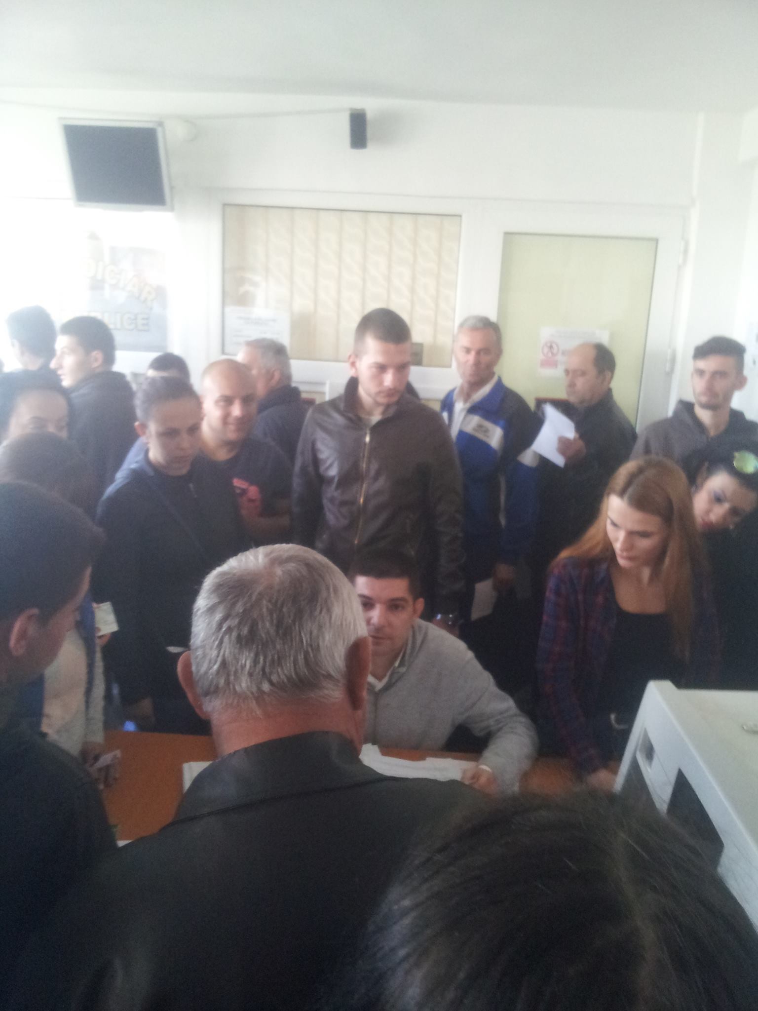 Gorjenii care vor să devină polițiști, testați fizic la Slatina