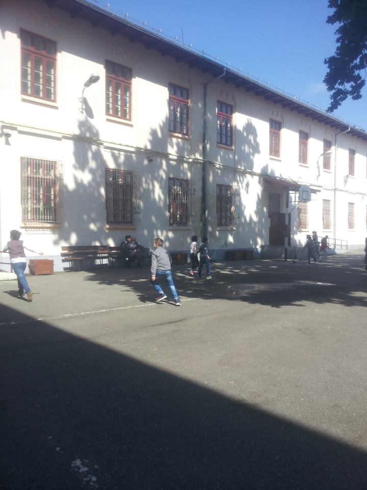 Poliția, în acțiune la școlile din Gorj