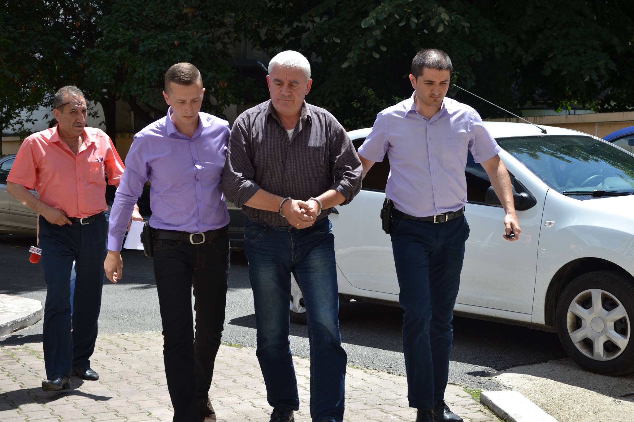 13461144_10206570357726293_1005647049_o